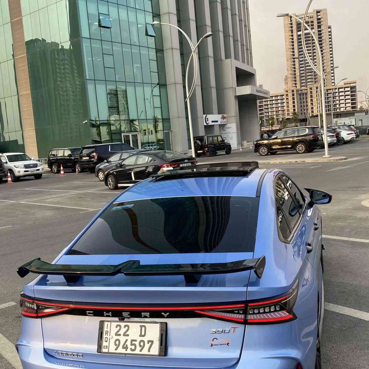 انسب سعر على مستوى العراق . .
اللون مميز / الفئة اعلى مواصفات محرك 2000 cc 
ماشيه 59000
شيري اريزو 8 
موديل 2024
السعر نقطة رد تلقائي 💌 

للتواصل مع صاحب للسيارة : ***********
