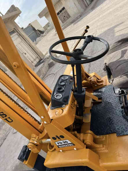 للبيع رافعة شوكية كوماتسو  
3 طن جوب عالي حركتين كير محرك اكسن بشرط 
مكان بابل حلة سعر 38 ورقة او بي مجال 
للاستفسار اتصال *********** 📞
