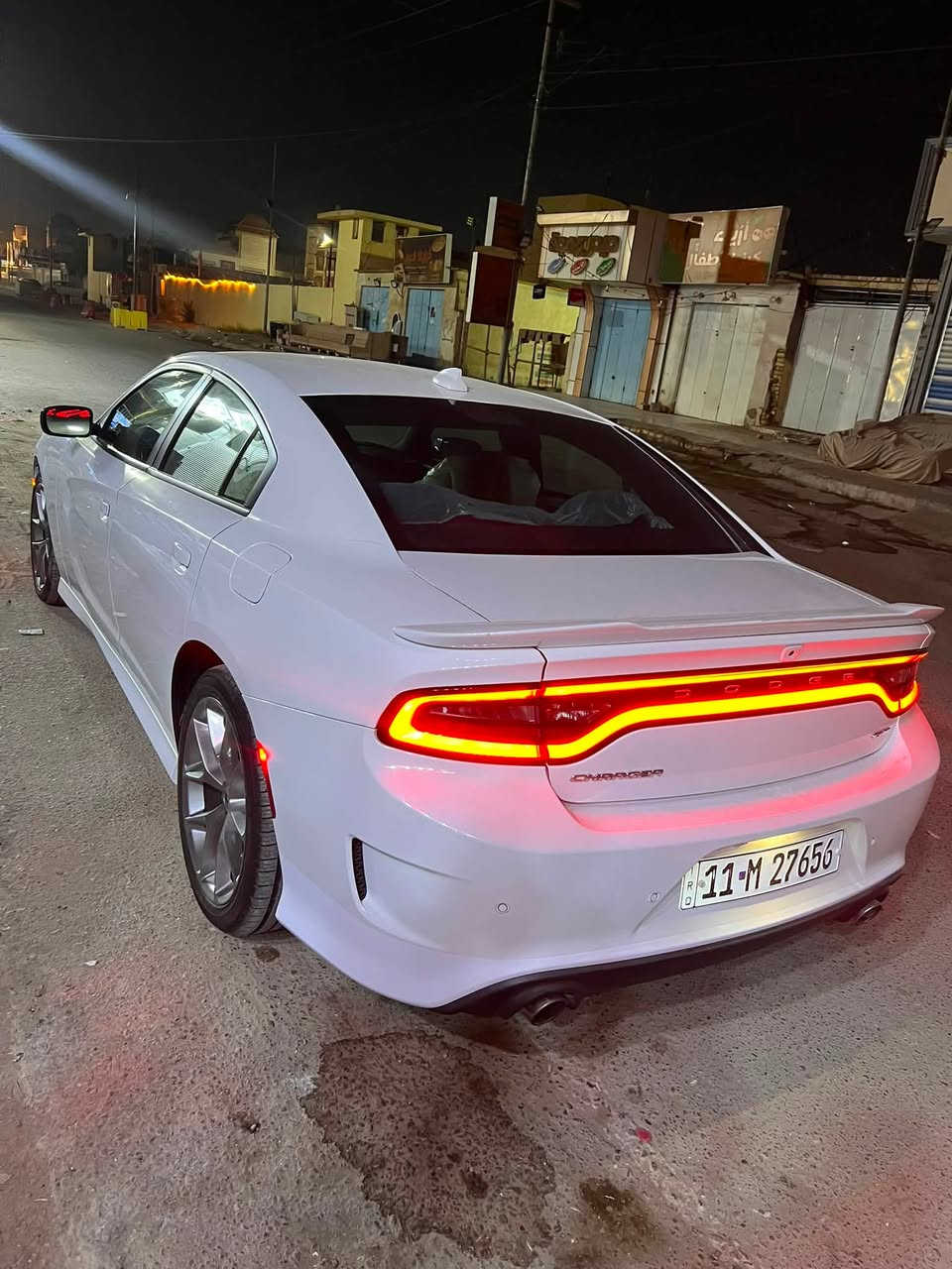 جارجر 2023 GT
كفاله
Last call 
ماشيه 40 ميل
بارد صغير فقط بالجاملغ الامامي بدون صبغ 
رقم بغداد سنويه جديده باسمي
***********
