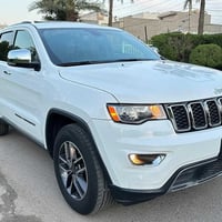 جيب كراند شيروكي لمتدد 2019 4x4 ماشية 24 الف مشتريه زيروا ع ايدي  ضرر ...