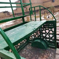 بسم الله الرحمان الرحيم من رخصت صاحب الاكروب عندي ذني سيبالات وعربانة ...