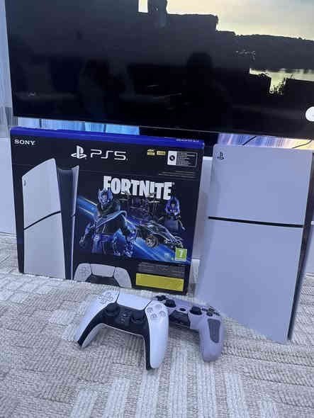 بلي 5 سلم ديجيتال يعني بدون سيدي واحد تيرا مليان العاب ويجي ويا يدتين اصليات ب600 الف مكاني موصل ويوجد توصيل.. ملاحظة بس سعر الالعاب ب150 الف وبالعافية على الي يصير نصيبو رقمي ***********
