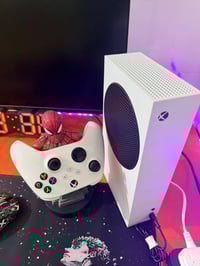 اكس بوكس سيريس إس • ٥١٢ جيجا • استعمال قليل