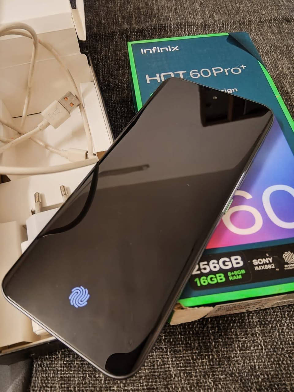 هوت 60 برو بلاص 256 شاشته منجنيه مقوسه ونحيف زلغ مابي اخو جديد مراوس ب ايفون او بيع ب 200 الف بغداد الدوره ***********
