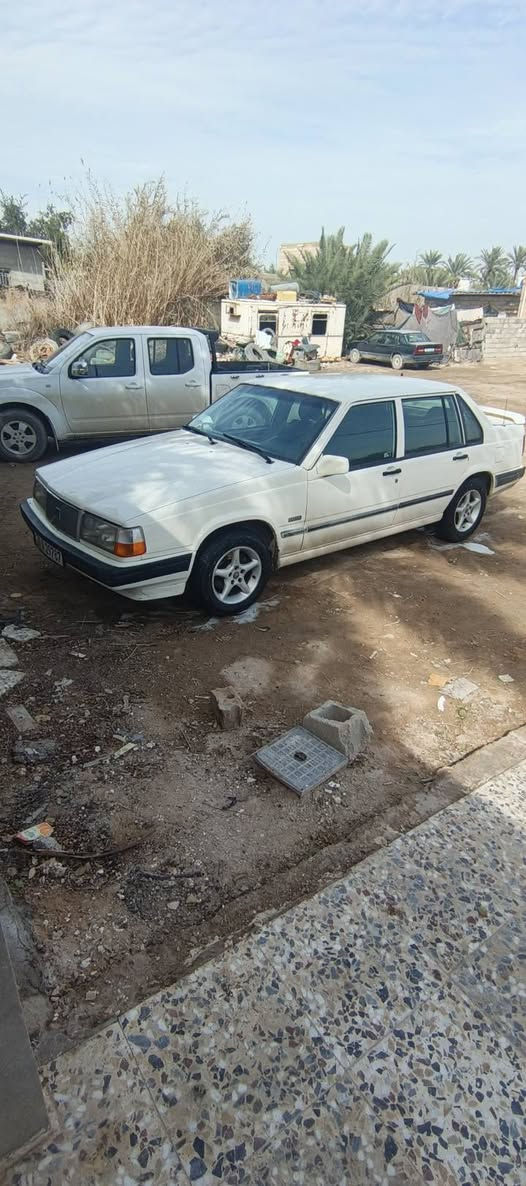 سلام عليكم ورحمة الله
فالفو حجم ٩٤٠مديل ١٩٩٥

لون أبيض كير محرك جدد حداديه جديده غرفه شادله مديل٩٧جديده رقم نجف نكليزي بسمي تحويل مباشر سياره ستوه معمره تعمير جديد سنتر لوك شغال 
شواصي مصلحات 

مكاني نجف كوفه استفسار اتصال رقمي ***********

السعر ٦٥بيه مجال
