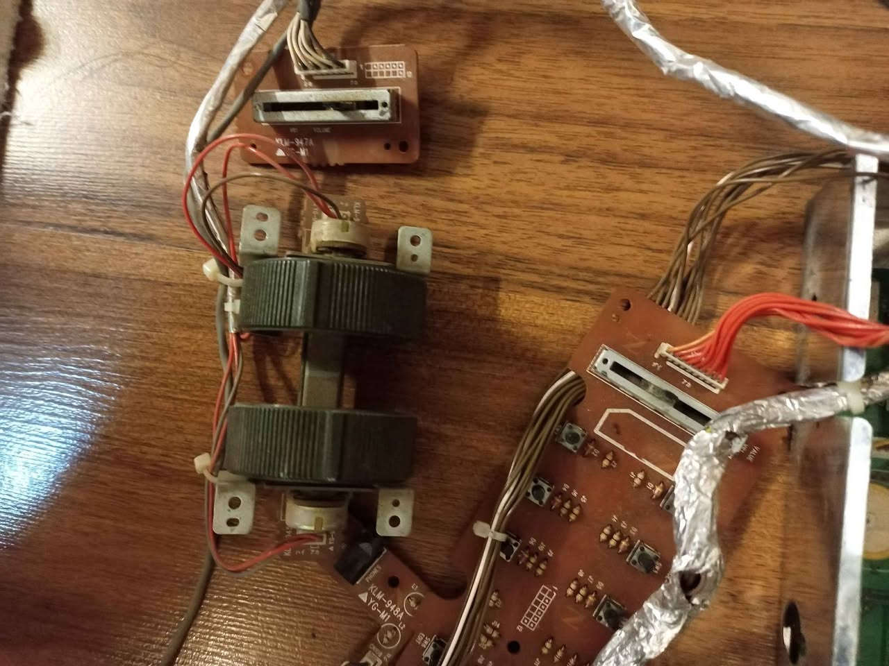 بورد korg X5Dr کامل شغال مع التوصیل للبیت السليمانية, العراق


**إذا كنت صاحب هذا الإعلان وتريد حذفه لأي سبب، رجاءا أرسل رسالة إلى الدعم الفني**