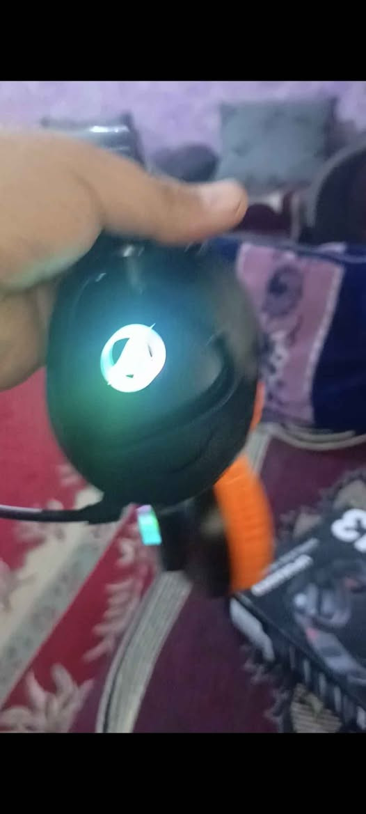 سماعات كيمنك للألعاب الأصلية من امازون ما ملعوب بيها اطلاقا ويجي وياها دنكل للربط تربط على الحاسبة و التليفون اما يو Usb او type c
للتواصل *********** متوفر واتساب تكريت, صلاح الدين
