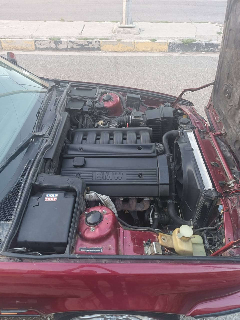 525i
محرك كبس 
موديل ٩١
گير توماتيك 3 وضعيات
ماببها ضرر نهأئيا بلادي فقط رش جمالية 
سيارة بلادية مابيها تلزيك  
رقم نينوى دولي

سعر 62 . 
***********
