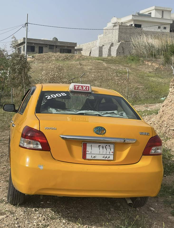 تۆیۆتا یارس ٢٠٠٨   گێڕ عادی گێڕوو مەکینە بەشەرت تەبرید ساردوو گەرم مەزبووت سەنەوی تا ٢٠٢٧  مەشروع وەطەنی تازەیە بەناو خۆمەوەیە کارت بەنزینی هەیە
لێدراوی قورسی نیە پێش و پشت کەپس شان و سەقف و تیکمە وەک شووشەیە
ماڵی دۆستە 
سعری ٨٢ وەرەقەو مەجال
***********
عنوان کرکوک
