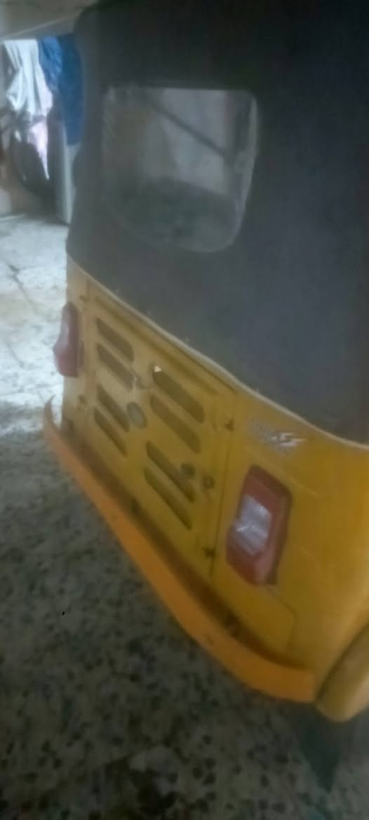 تكتك موديل20 تكتك خير من الله لا صبق ولا معجون بيه ضربه بصيطه كلش جوا البرده ما بينه المكينه تخبل لا مجفته ولا تبخير قفله ب5 علا الفيس ما متواجد هاذ رقمي ‏‪***********‬‏
