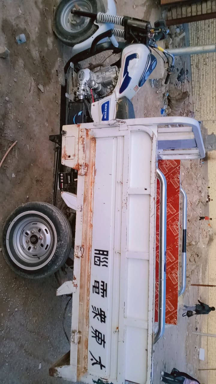 سلام عليكم ستوته لبيع موديل 2020 جاهزه مكينه جديده سدر جديد تواير ابو الخط البيضه  جدد فلنجات جدد السعر بواحد وسبعميه وبيها مجال مكان ناصريه متواجد وساب هذه الرقم ***********
