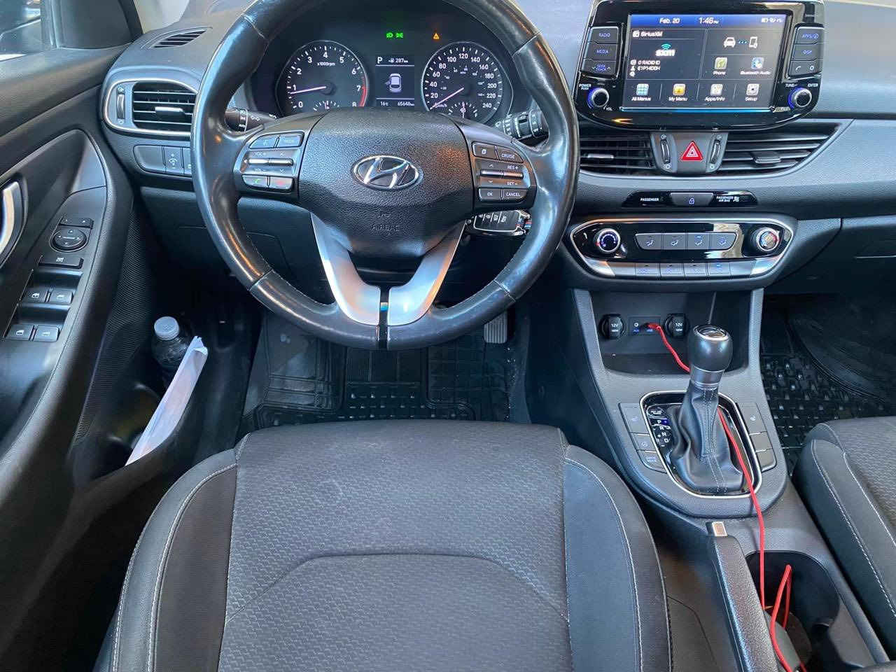 سلام عليكم 
النترا 2019 GT
رقم بغداد مشروع وطني 
سنويه 27
سياره ضررها من امريكه دعاميه وبنيد 
كفاله شواصي ولغود 
تبريد وتدفئه خير من الله 
تدفئه كشنات 
تدفئه ستيرن 
بنيد مصلح ومغلف كاربون فايبر 
وبيها رصعه معدله بارد بالجاملغ الخلفي 
سياره خير من الله مناقصها شي ابد ونضيفه جدا 
السعر 117 وبيها شي قليل حك الجيه 
ملاحضه ( المحرك بداية تبخير بدون تنقص لان محركها gdi) 
رقم الهاتف ***********
