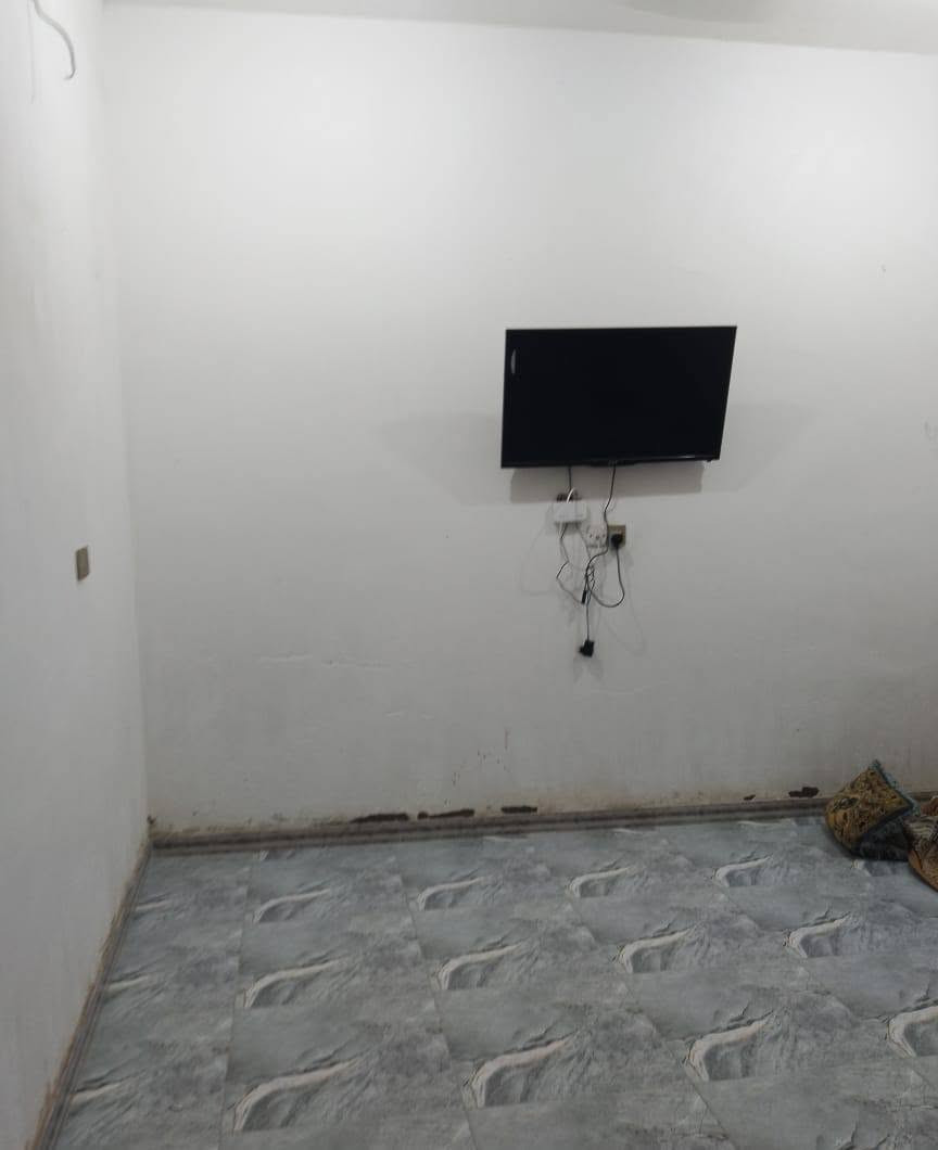 دار للبيع الرميثه الشرجي 
شارع حجي حميد مساحه
100متر زراعي عكاده للاستفسار 
الاتصال على الرقم الموجود 
***********
