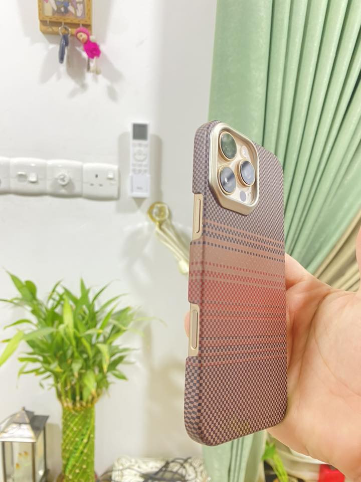 - السلام عليكم 
- 16 برو ماكس ذاكرة 256
- بطارية 100% مشحون 130 مرة فقط
- كارتون كامل وياه ، 1400 وبي مجال بسيط 💐

***********
