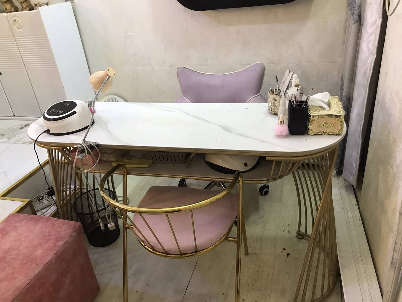 غراض صالون للبيع اي استفسار ع الرقم *********** بي واتس غير متواجدين ع فيس مكلف بالنشر
