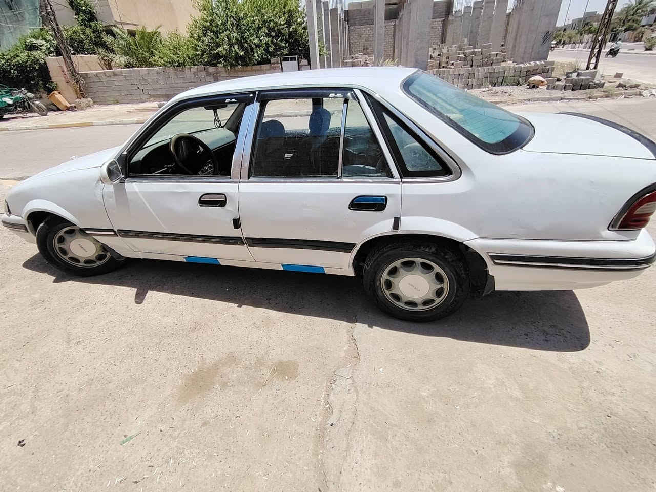 السلام عليكم
دايو برنس للبيع  موديل 1993 محرك كير خير من الله الكشر شوف العين سنوية نهاية ال 27بداية 28سيارة رقم انكليزي بأسمي تحويل مباشرة هزة جديدة لغاية ال27
دواخلهة حلوة  باتري جديد شرط الاصلي وبدلت بيها عنبار بريك وكالة جديد لك ودسكات أمامية بريكها ايخبل على الطخة  
السعر 29وبيها مجال 
الشراي يتصل *********** 
مكاني ديالى -بعقوبة-بهرز
