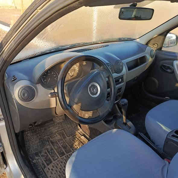 سلام عليكم رينو لوكان فرنسي موديل 2010 ستيرن بور كير اتوماتيك سياره جدا نضيفه هزه ورقم جديد سنويه جديده تبريد تدفئه كهربائيات حداديه كله نضيف سياره جاهزه للأخير سعر 55 وهذا رقمي ***********
