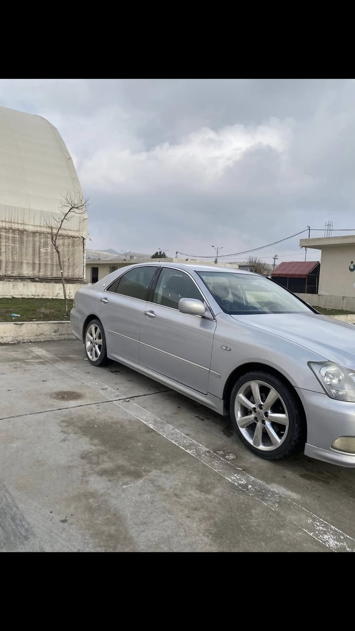 براوە 2005
4دوگمە 
جلد هیتە ر 
پە ردە سە لاجە 
بئ بۆیاخ 
بئ شوختو جال
تایە و ویل ستیل لۆک
سالنساسپۆرت
فرۆشتنو گۆرینە وە 
بە شتیک بە دلم بیت 
گیرو مە کینە گە ورە 
بئ دوکە ل 
***********
