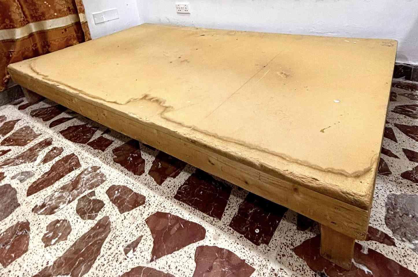 ✋ 1- بيع سرير نفر بحالة جيدة بسعر 20 الف 
2- ميز قابل للطي حجم كبير نظيف جداً بسعر 18 الف  
3- جكامج حجم كبير بحالة ممتازة ب 20 الف 

كلهن بهيم مجال ان شاء الله 

للتواصل 
كورك: ***********
اسيا: ***********

📍الموقع: موصل - سايدين البحرين
