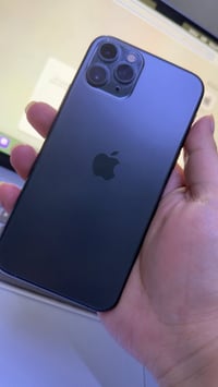 ايفون ١١ برو • مقفول ايكلاود • بطارية ١٠٠٪