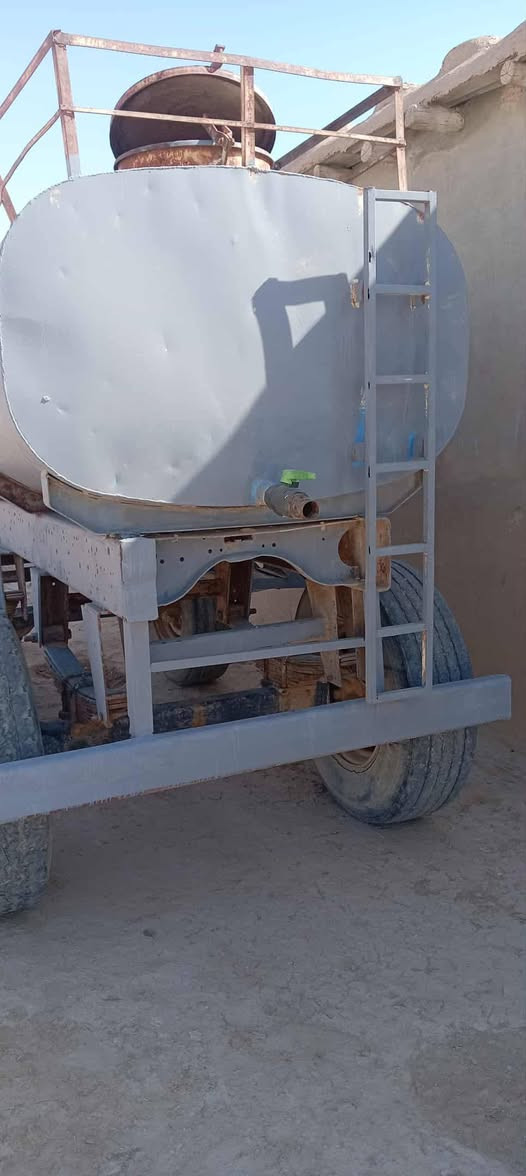 مقطوره للبيع ***********
