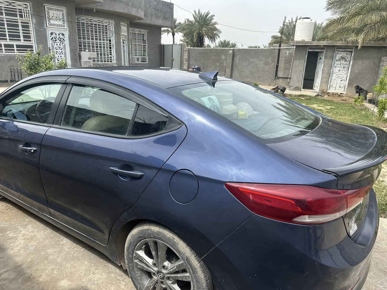 السلام عليكم سياره نوع الانترا موديل 2018وارد امريكي السياره كلين بدون ايي ضربه +لمتد مفوله مواصفات دوش مكينه وكير وحداديه مكفوله بيه فقط كلير شي قليل باجاملغ الخلفي يمك الصور وباوع عنوان بابل تقاطع العلويه شريفه بنت الحسن للتواصل ***********
