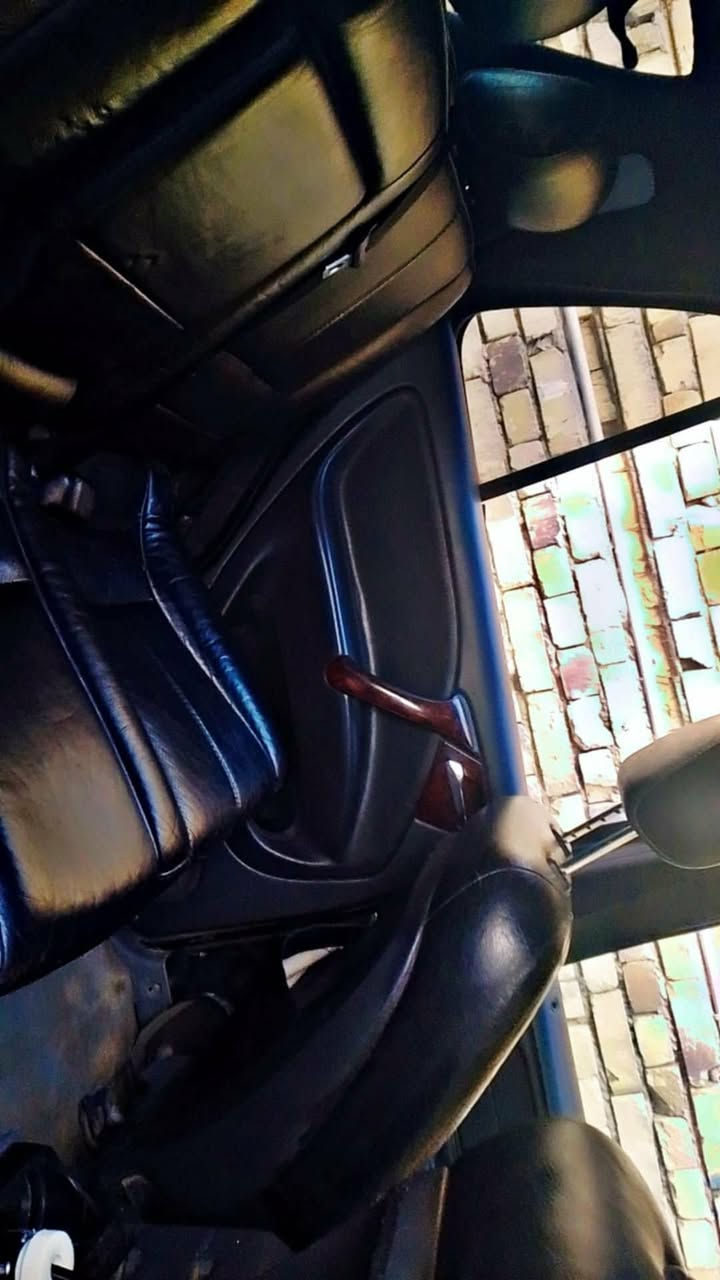 الهم صل على محمد وآل محمد
#للبيع مارسيدس ml 320 موديل 2000 السعر 85
مكانها واسط الكوت 
دفع رباعي
تحكم كشنات
تدفئه كشنات
سلايت
مري كهرباء
تخم ويل كب
تايرات جدد
منضومه زينون
مكينه وكير جدد
ترايك وين ميعجبك
للأستفسار ***********
