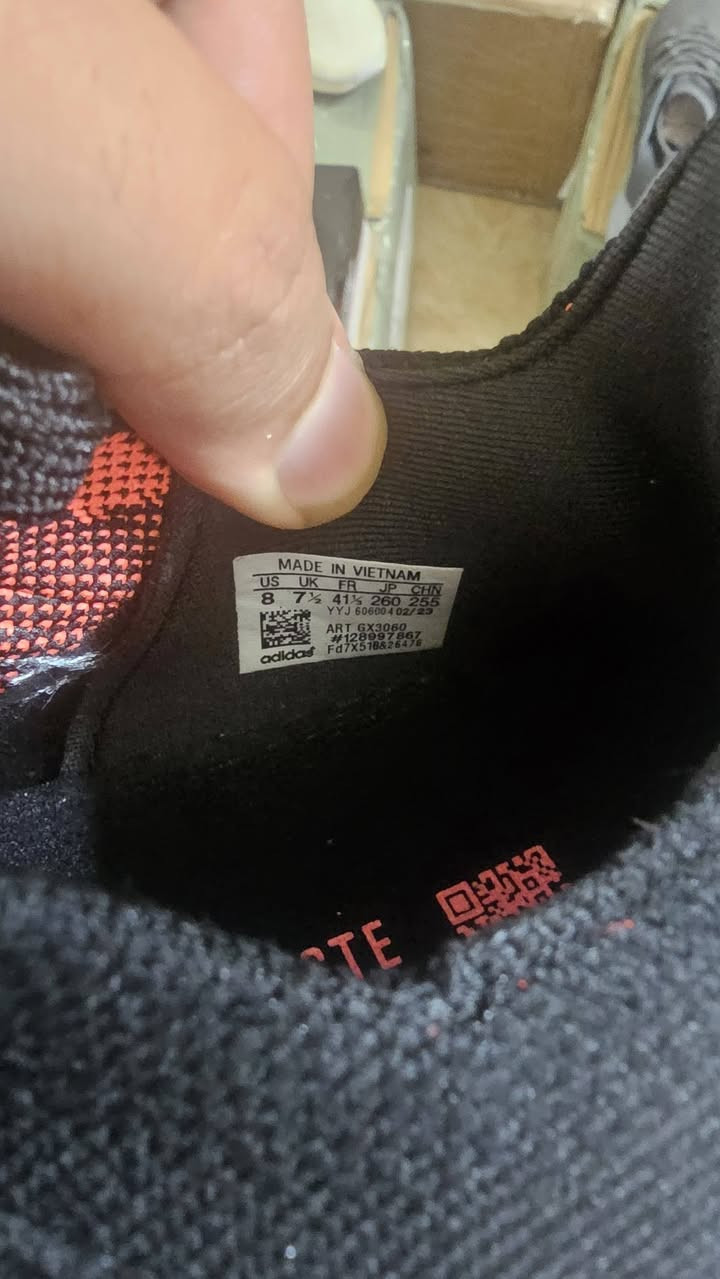 Ultraboost 22 سوبر ماستر مطابق للوكالة جديد
قياس 41 وثلث...26 سم
قياس 40 25 سم 
السعر 50 الف 
يوجد توصيل لجميع انحاء العراق 
للحجز خاص


**إذا كنت صاحب هذا الإعلان وتريد حذفه لأي سبب، رجاءا أرسل رسالة إلى الدعم الفني**