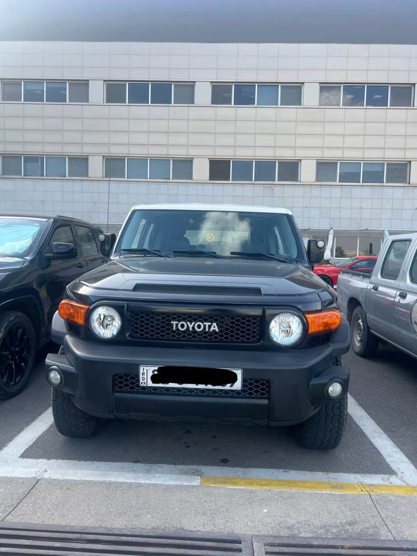Toyota fj 2016 
دعامي بو دعامي بي بوياغ بي تعديل 
١٩٠ كم روشتووه 
گير و مكينه ي به شه رت 
به شه رت offrod پي نه كراوه 
تعويل و غرامات به شه رت 
چه مچه و چمبه ري شريكه له گه له 
لايت بيلاديه 
سعري ٢٦٥$ مجال 
ئه گه ر مشتري په يوه ندي بكه به *********** أربيل, العراق
