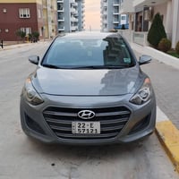 هاچ باك • ٢٠١٧ • ماشيه ١٨٠٠٠٠