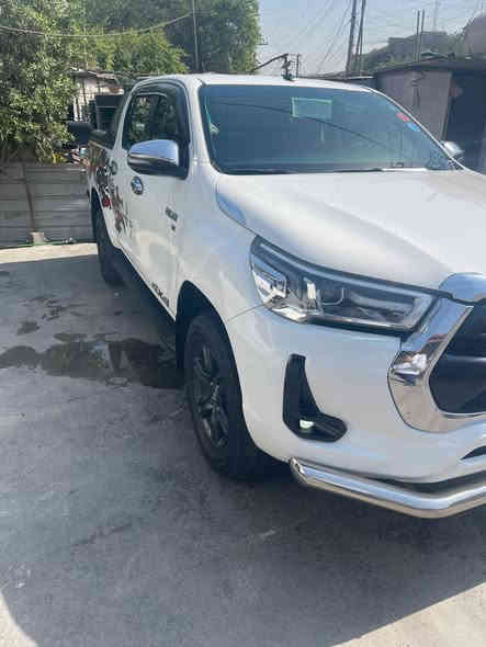 سلام عليكم 
تيوتا هايلوكس  2021 محرك 6سلندر  محرك 4000 سياره مكفوله من صبغ ماشيه. 96  رقم سليمانيه جديد. سياره بسمي   تحويل ثاني يوم  مكان سياره بغداد  

السعر   335   وبي مجال 

رقم   ***********
