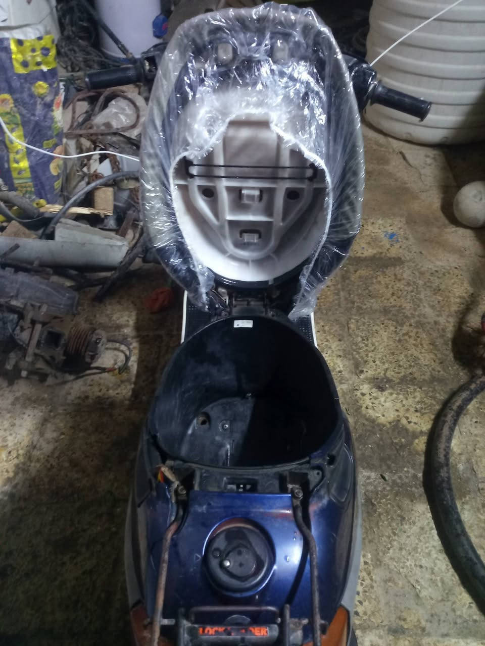 سلام عليكم بطه مديل الفين دراجه كله بلادي ومناقصه شي كربائيات كله كامله نقصه فقط راجز سلف قفل جنطه قفل ستيرن كله كامل دراجه أحله من صور نقصه بنزات وراجز سلف شغال كله كامله مكاني كربلاء القادسيه السعر ٢٤٠ شراي يجي خاص الرقم ***********
