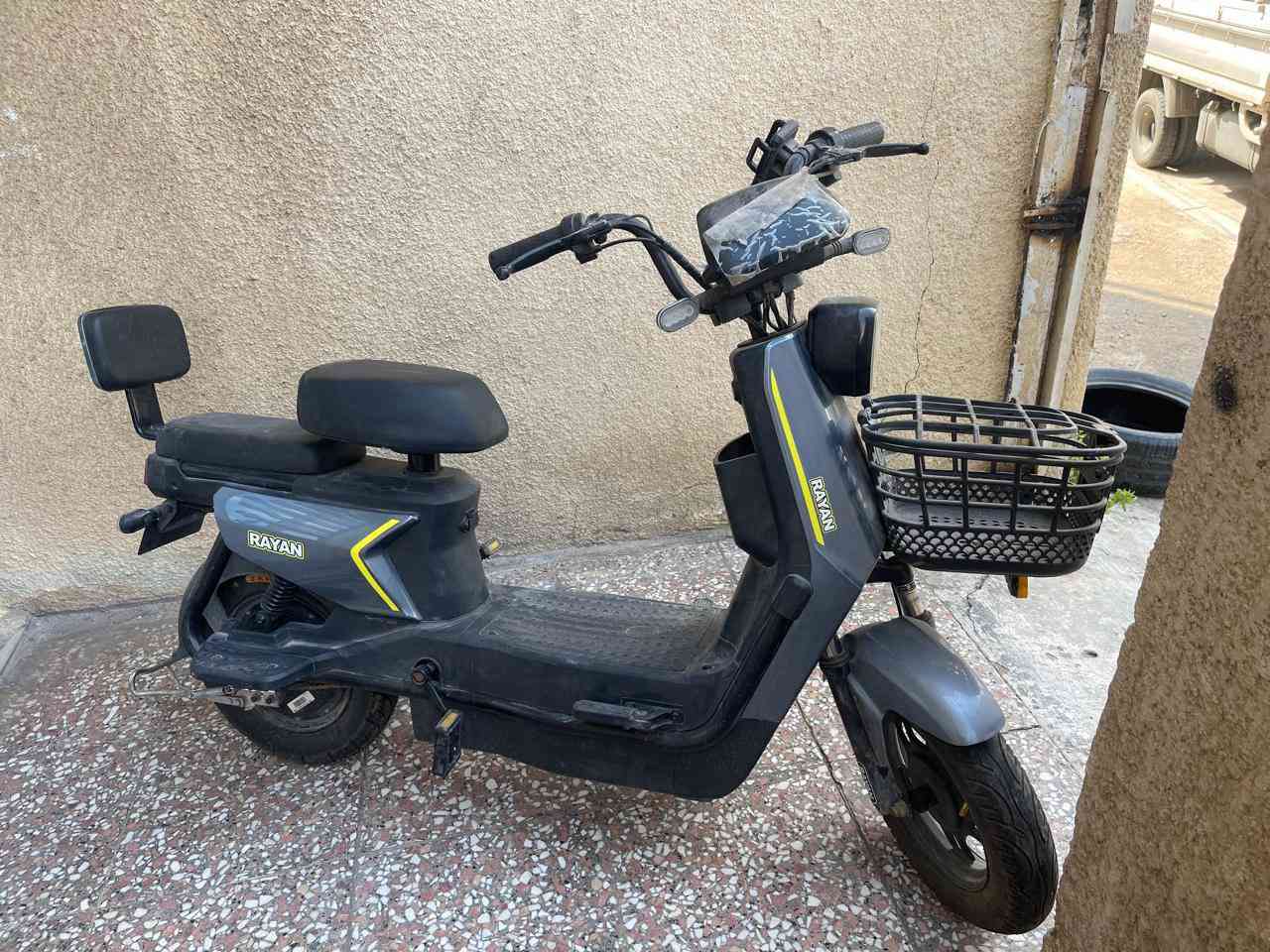 � فرصة للبيع – دراجة كهربائية الريان 🔥
دراجة كهربائية جاهزة للاستخدام مباشرة
✔️ بطاريات جديدة (توها متبدلة)
✔️ شغلها ممتاز وما تحتاج تصليح
✔️ مناسبة للتوصيل أو الاستخدام اليومي

💰 السعر: 450,000 دينار (قابل للتفاوض للجادين)

📞 للتواصل:     0772 283 0614
