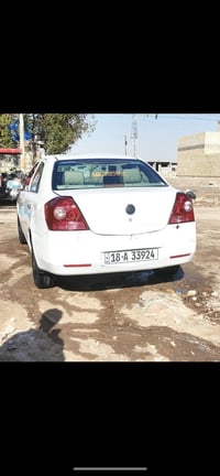 جيلي أم كي مديل ١٣  سياره احله من صور مكان بغداد البياع السعر ٤٠ وبيه ...