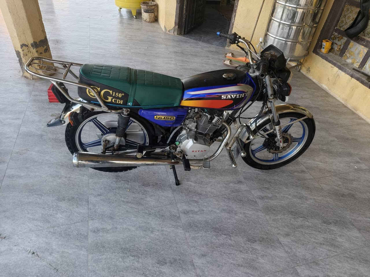 السلام عليكم شباب دراجه للبيع موديل 2020 دراجه كفاله عامه كهربائيات كلها شغاله السعر450 وبيها مجال العنوان الدجيل ***********
