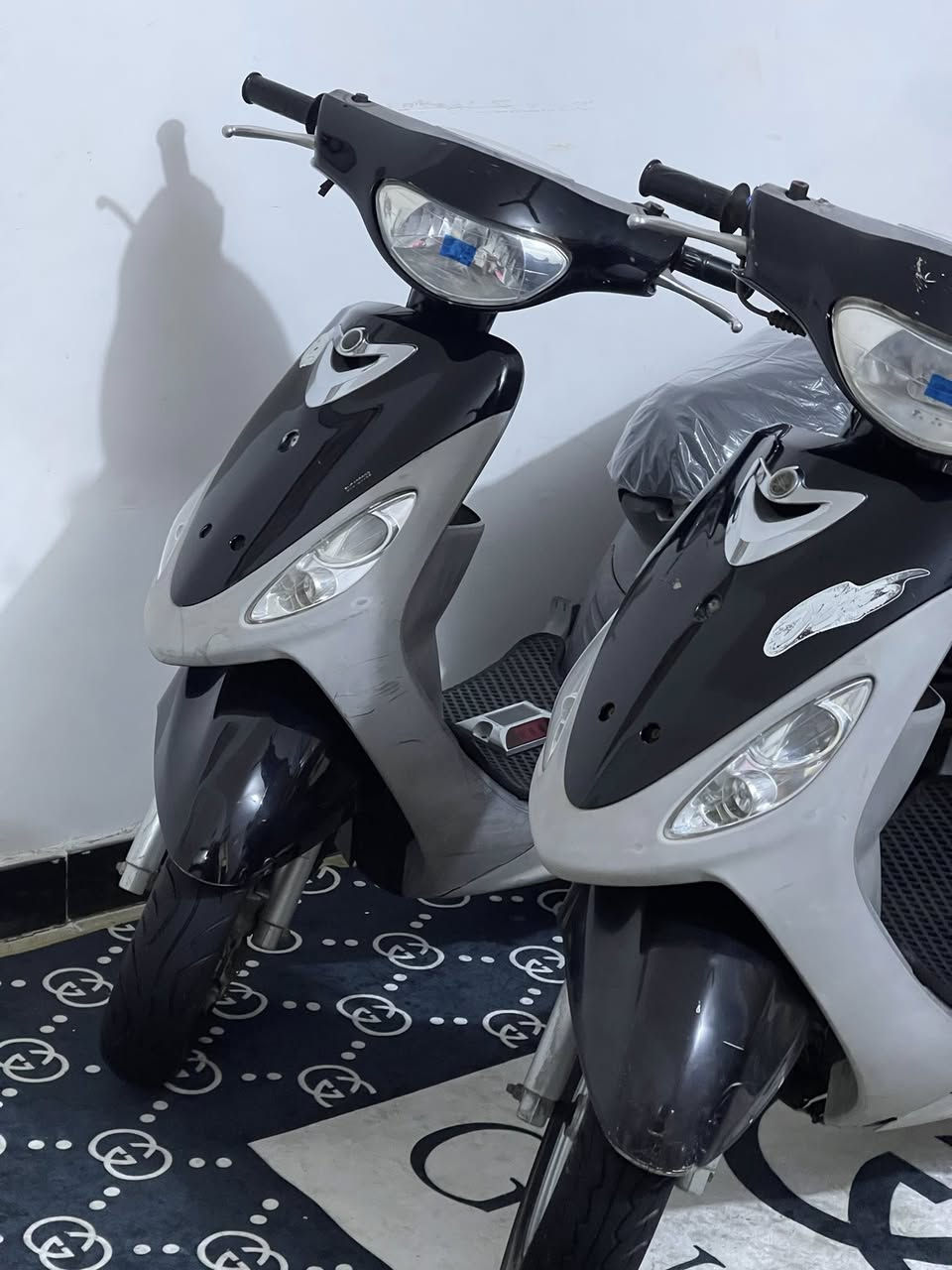 دراجات ماكس منغولي عدد 2

دراجات نضاف وحاويه وي نقص مابيهن 

مكان ديوانية 

اتصل ***********

واتساب
