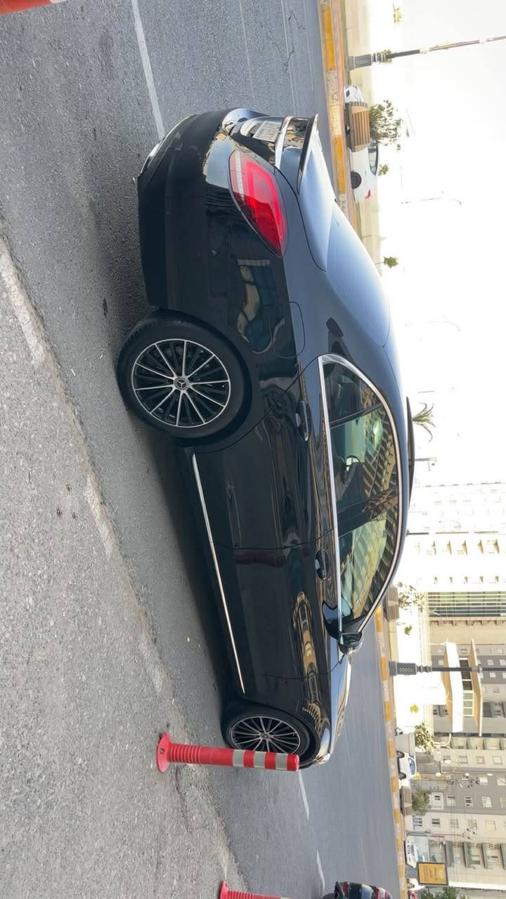 ميرسيدز C300 2019 4matic بي بوياغ فول مواسفات ماعدا پةردة وارد امريكي ٨٣ مايل رويشتية بو فروشتن *********** ٢١٥ ورقة و مجال أربيل, العراق
