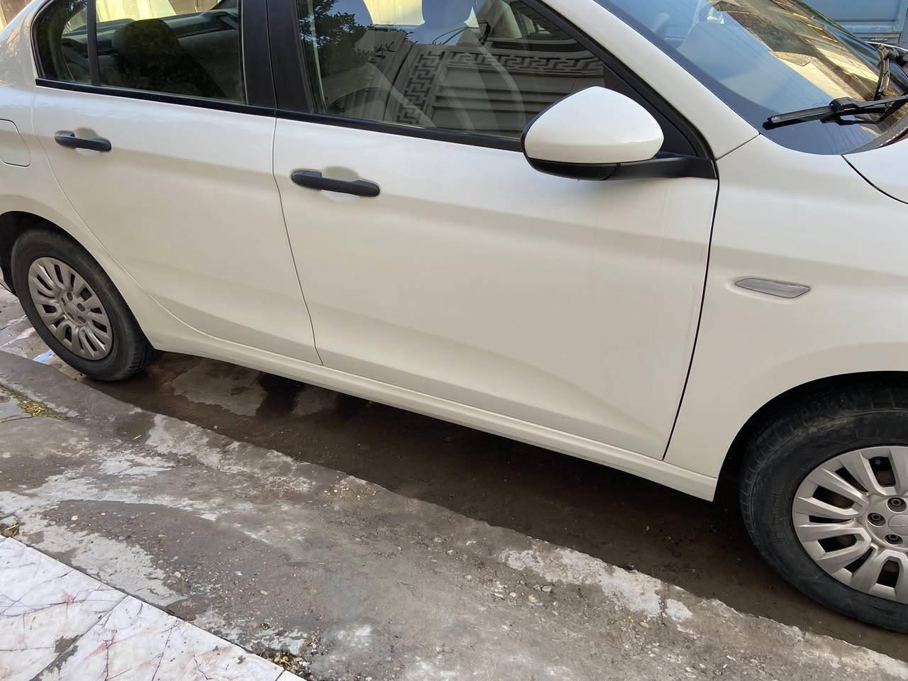 السلام عليكم 
دوج نيون ٢٠١٧ دخول ٢٠٢١
السيارة وارد خليجي (بدون حادث)
السيارة نظيفة بيها فقط ٣ طعجات بسيطة، احد الطعجات تم تصليحها.
السيارة ماشية ٣٤ الف مايل.
محرك ٤ سلندر ١.٦ السيارة اقتصادية ما تصرف بانزين.

السعر: 15 مليون و بيها مجال بسيط
للاستفسار يرجى الاتصال على ***********
