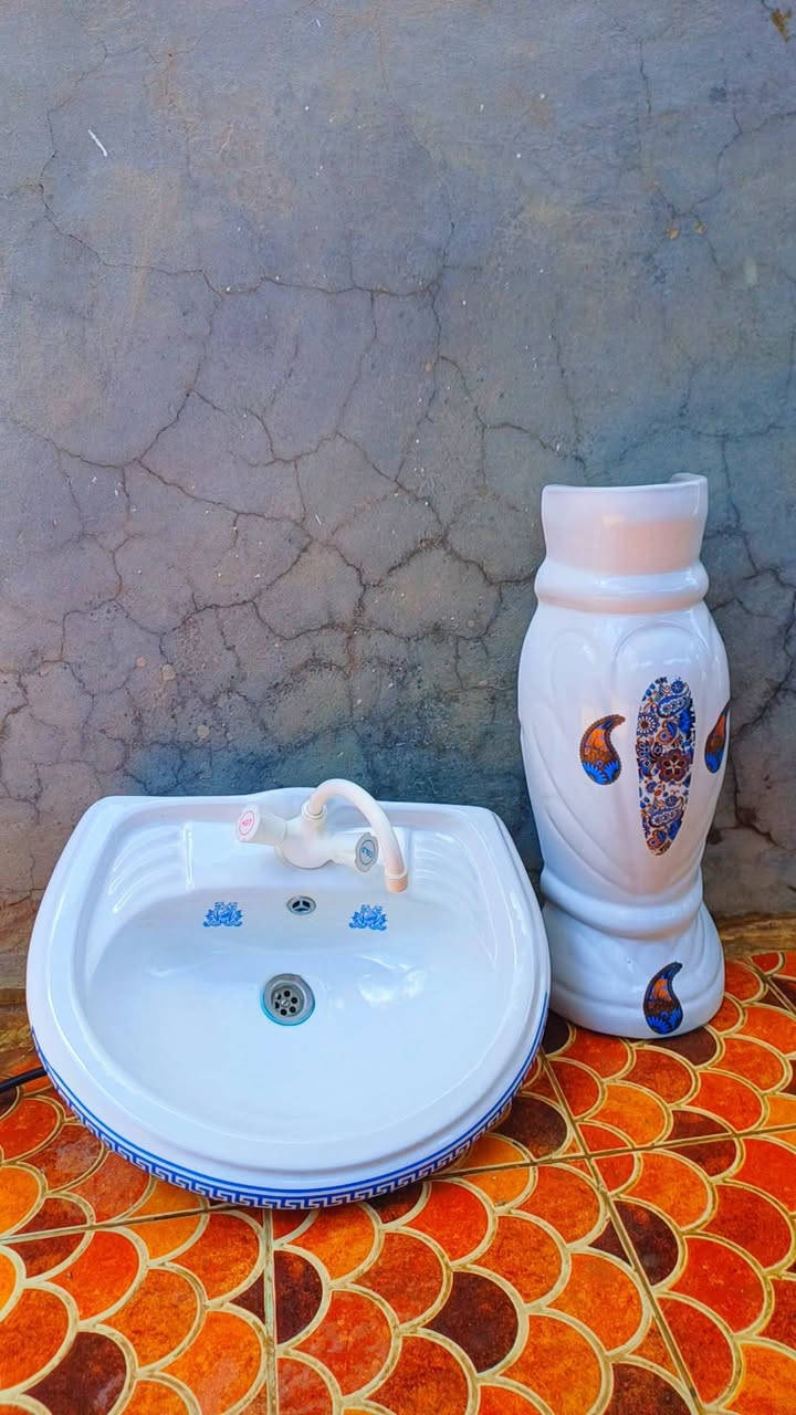 السلام عليكم الاخوه جميعا .
اغراض منزلية ومكتبيه و  مستلزمات طبية مستخدمة قليل جدا اقل من شهر .الي يحب يشوفهم ويقيم سعرهم يتواصل معي وهذا رقمي ***********
