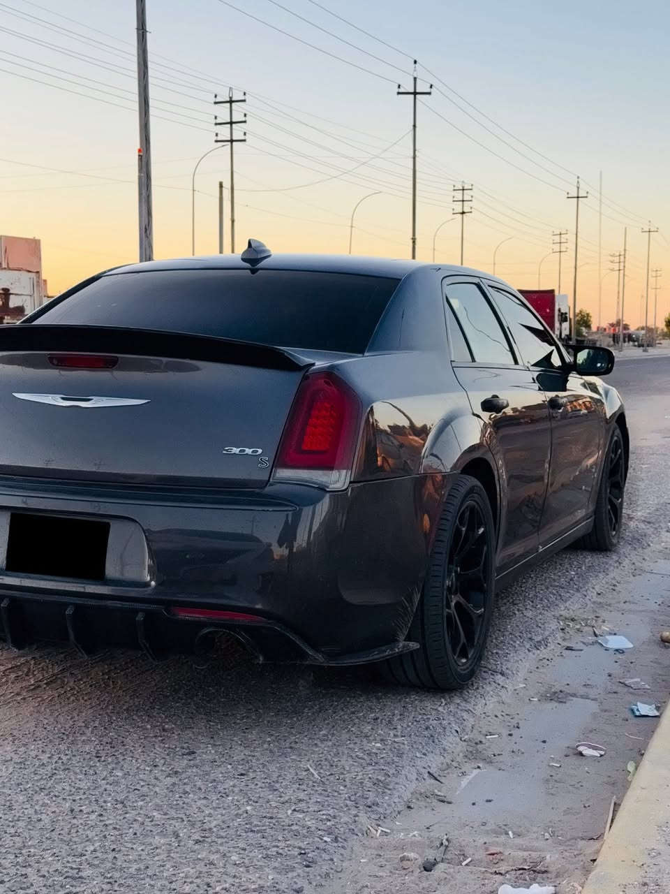 انضف وارخص كرايسلر بالعراق
2019 اصل وفصل
3600 المحرك
رقم بغداد 
ضربتها بنيد وجاملغ 
وبالعراق بيها شخط بابين 
مواصفات الكرايسلر معروفه

195 ورقه بيها مجال بسيط
مكانها البصره

***********
