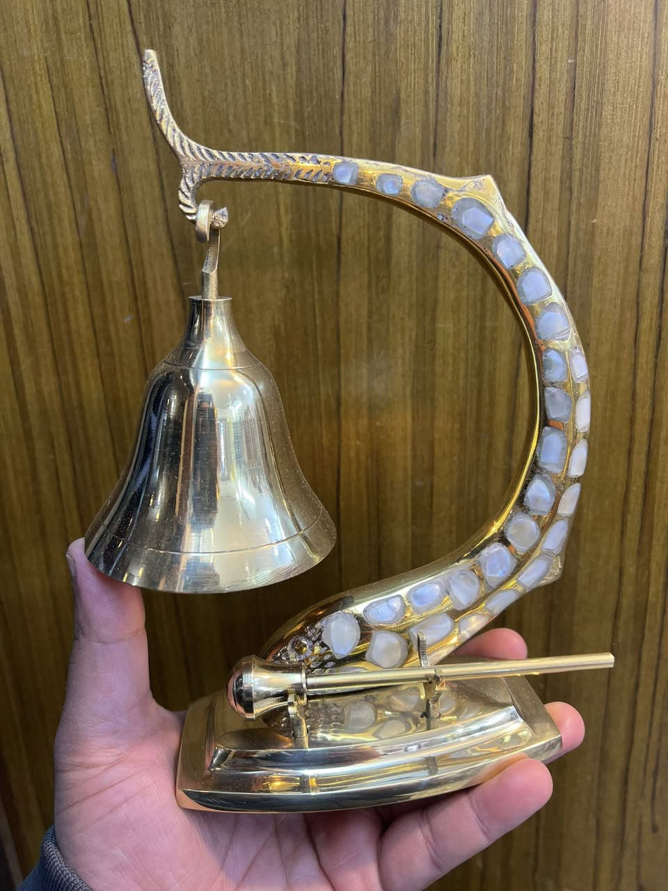 جرص نحاس خالص وصدف طبيعي ارتفاع 23 سنتم وزن ثقيل عمل بالايد


**إذا كنت صاحب هذا الإعلان وتريد حذفه لأي سبب، رجاءا أرسل رسالة إلى الدعم الفني**