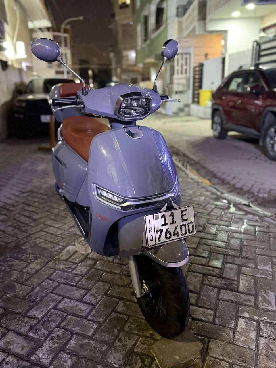 السلام عليكم 
فرسيليا ايطالي موديل ٢٠٢٢ محرك ١٥٠ سرعه ١٢٠ 
مرقمه بغداد كامله برغي نقص مابيها كفاله عامه 
مكاني كراده او الاعظمية
 ***********
بيها تلحضيات بسيطه
ماشيه ١٣ الف
للاستفسار خاص او الاتصال على الرقم واتساب موجود
