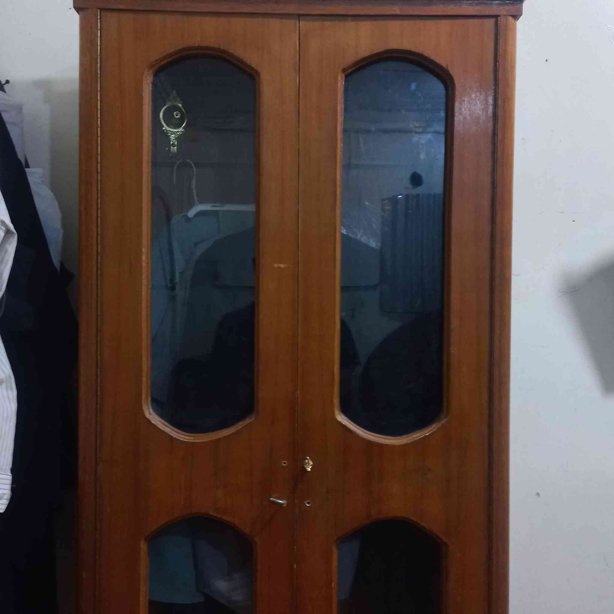 سلام عليكم غرفه بدون كنتور للبيع  كدام عينكبل صور 150 وبيه مجال حك جيه رقم *********** متواجد اتصال واتساب
