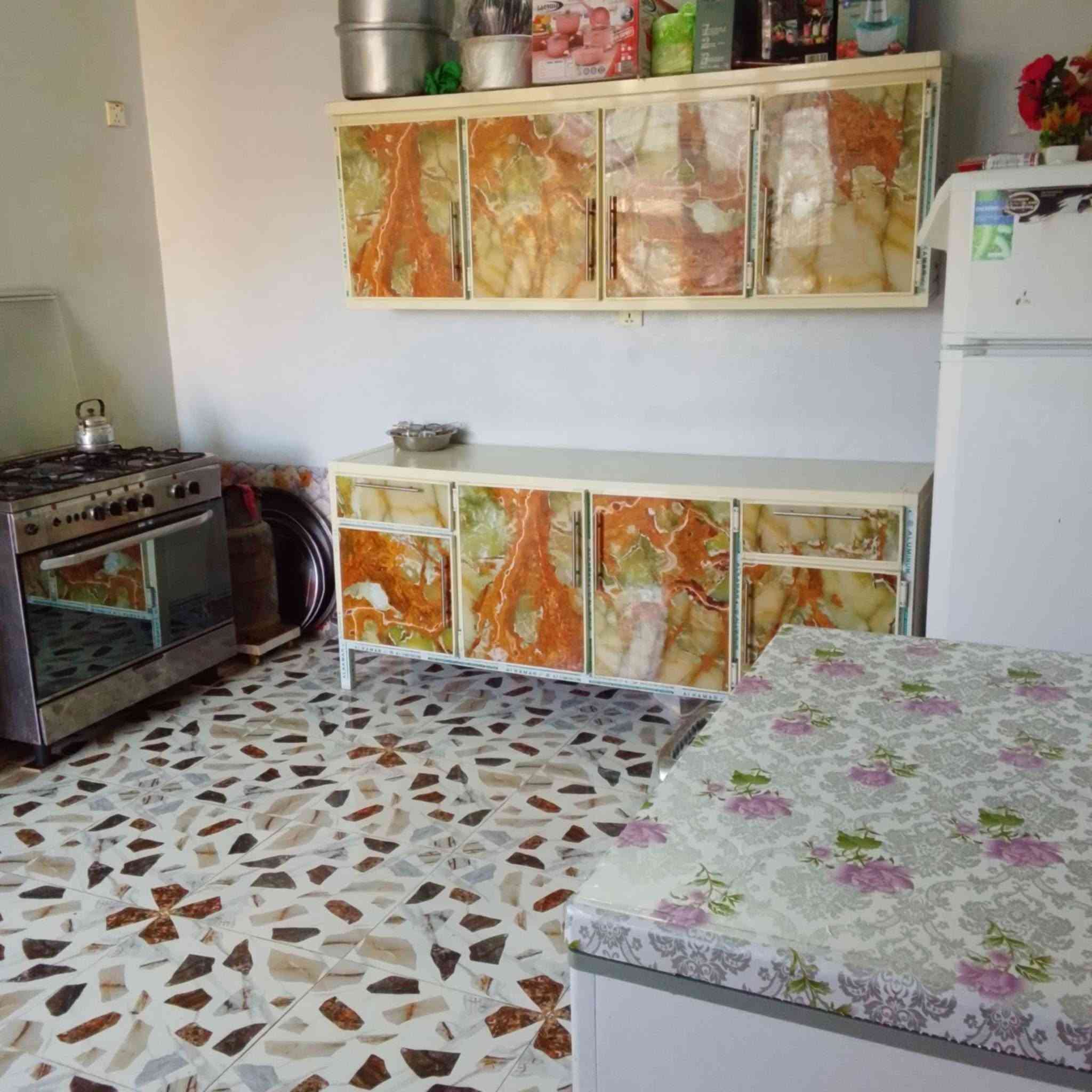🏠 بيت للبيع

📍 الموقع: سيف سعد – قرب جامع الرضوان📐 المساحة: 300 متر

البيت طابو صرف، يتكون من:

غرفتين نوم

هول

مطبخ

صحيات داخلية وخارجية

استقبال بمساحة 9 متر

محل ضمن البيت
سعر 68مليون وبي مجال 
البيت موضح بالصور.للاستفسار والمراجعة التواصل معنا.

📞 مكتب عقار علي***********_***********واتساب اتصال
