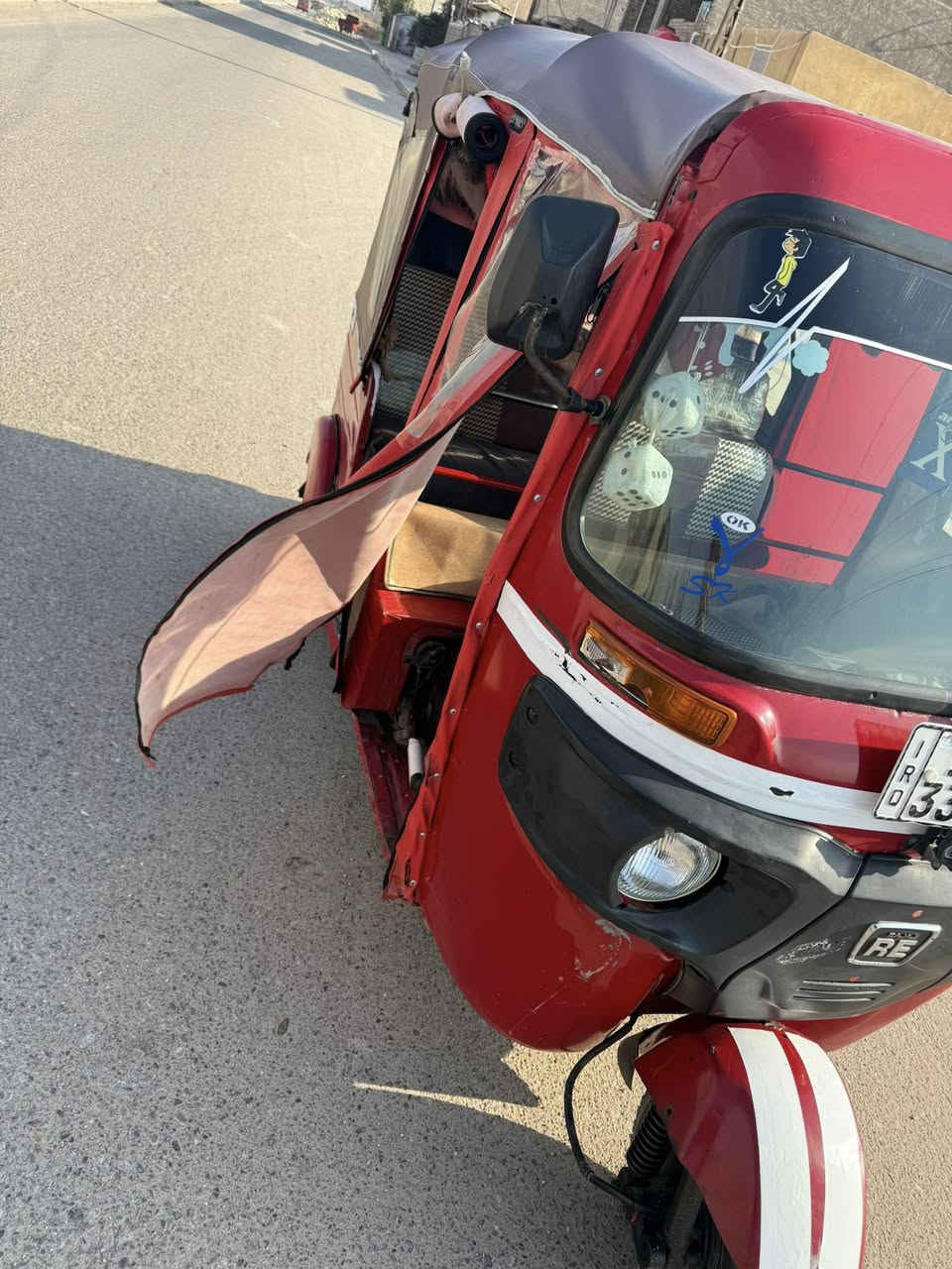 سلام وعليكم شباب تكتك للبيع مديل 18مرقمه باسمي  مشروع وطني تحويل ثاني يوم تكتك كامله كل نقص مابيه ع الفحص مكانه بغداد ابو غريب سعر تفضل خاص وتدلل او ع رقم *********** بي واتساب تفضل وتدلل
