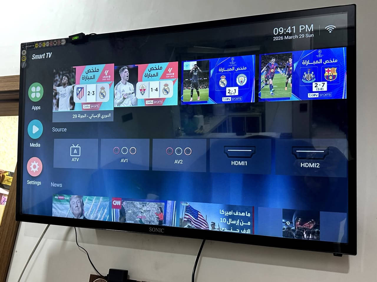 للبيع : شاشة SONIC سمارت حجم 43 - شبه جديدة (أخو الزيرو) 🔥
 
​السلام عليكم ،
 شاشة بلازما ماركة سونيك (SONIC) حجم 43 بوصة للبيع . 
الشاشة مستخدمة كلش قليلة ، نظافتها 100% شرط ويجي وياها كارتونها وكل ملحقاتها وتغليف الشركة (مثل ما موضح بالصور) .

​ مواصفاتها :
​الحجم : 43  (109 سم) 
​النظام : سمارت (Smart TV) ذكية، بيها كل تطبيقات الأنترنت والواي فاي (Wi-Fi).
​التطبيقات الأساسية : يوتيوب (YouTube)، نتفليكس (Netflix)، متصفح كوكل كروم (Chrome) ، ومتجر تطبيقات لتنزيل ما تحتاجه.

اهم ميزة بيها ⚠️⚠️⚠️
: الشاشة نوعية خاصة يجي وياها حماية عبارة عن زجاج مُقسى بحيث تكزن مقاومة للصدمات والكسر 

​المنافذ الي بيها .. USB وتكدر تخلي بيه الفلاش ميموري ، ومنافذ متعددة لربط الأجهزة الخارجية ( دش او بلي ستيشن او لابتوب او اي جهاز ثاني .

​الملحقات: الريموت كنترول الأصلي + الكارتون والفلين الأصلي.

​الشاشة جاهزة للاستخدام وبنظافة ١٠٠ ٪ 
​
سعرها ١٦٥ ألف 
حاسبها بسعر المستعمل مع العلم تعتبر اخت الجديدة والله 

اذا شراي او مهتم تواصل وياي واتساب على الرقم 
***********
