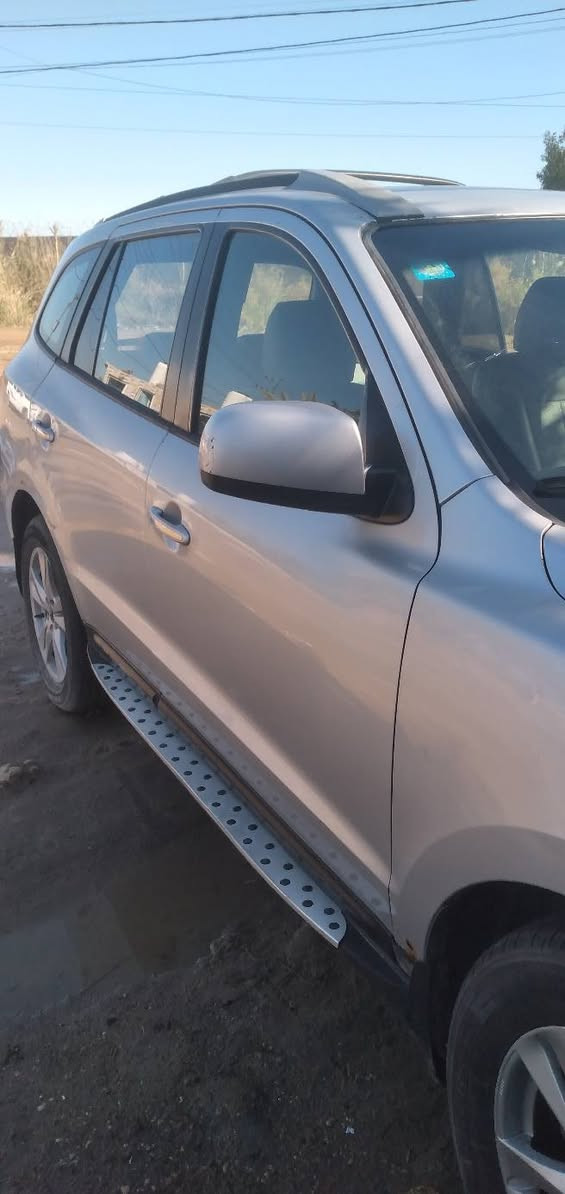 السلام عليكم سنتافي ٢٠٠٧رقم بغداد بأسمي وارد امريكي كلين مكفوله من الحادث والغرق مكينه ٢٣٠٠ سته مابيها تنقيص بيها باب وجاملغ الجزء الامامي للقماره مصبوغ اثر جرد منضومة غاز ايطالي ٨٠ لتر مكان السياره كربلاء السعر ١١٠ وبيه مجال رقم صاحب السياره ***********
