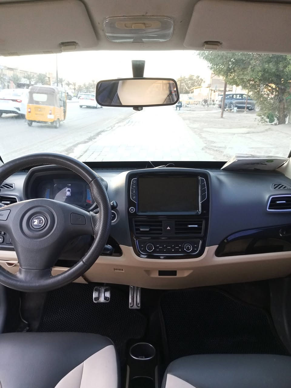 السلام عليكم سياره كهربائية  بغداد بلديات ***********
