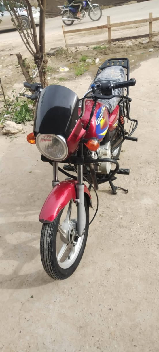 السلام عليكم بوكسر اوراق للبيع موديل 2023 محرك مكفول شلعه ومعدل دراجه مكفوله من كلشي مكاني الحله الجزائر
***********
