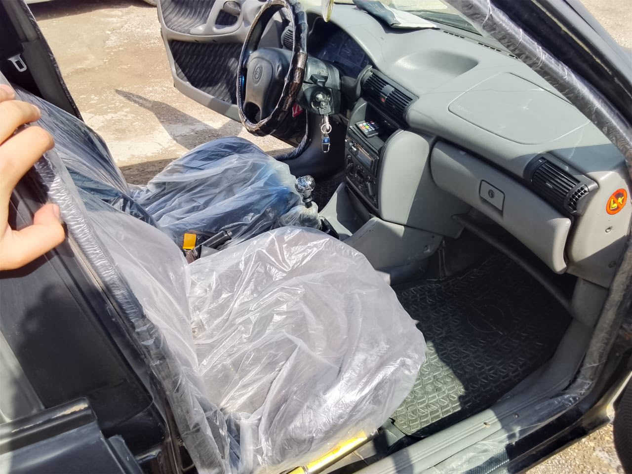 استرا

حجم 16 ✔️

گير عادي 

رقم نينوئ ( انكليزي) 

بأسمي انا الشرعي  ( تحويل ثاني يوم ) 

باقيه بس عل استلام لوحات  هزه جديد 

سنوية عظم جديد 

سياره بلاديه بدون صبغ بدون اي ضرر 

غرفه نضيفه 

فتحتة سقف 

دبل ايربك حساس مرايه 

ستيرن بور سياره فول

تدفئه  طخم جديد 

طخم تايرات جديد 

شرط سياره بلاديه وجاهزه من كلشي 

سياره فقط دواير او دوسات 

بدون اي ضرر 

السعر ٣٨ وبيها مجال 

مكاني موصل شارع بغداد / رقم التلفون  

*********** : ***********
